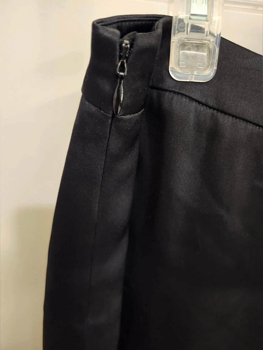 Giorgio Armani Vintage 1998 100% Silk Borgo 21 Classic Black A-Line Skirt